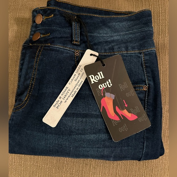 ENCORE skinny jeans. Size 13. NWT - Picture 8 of 9